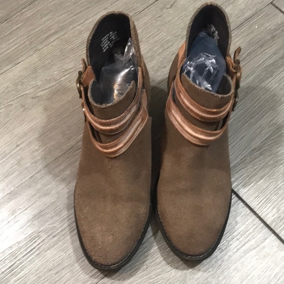 Steve Madden Raskal Western Tan & Brown Leather & Suede Booties size 9.5 - Picture 2 of 9
